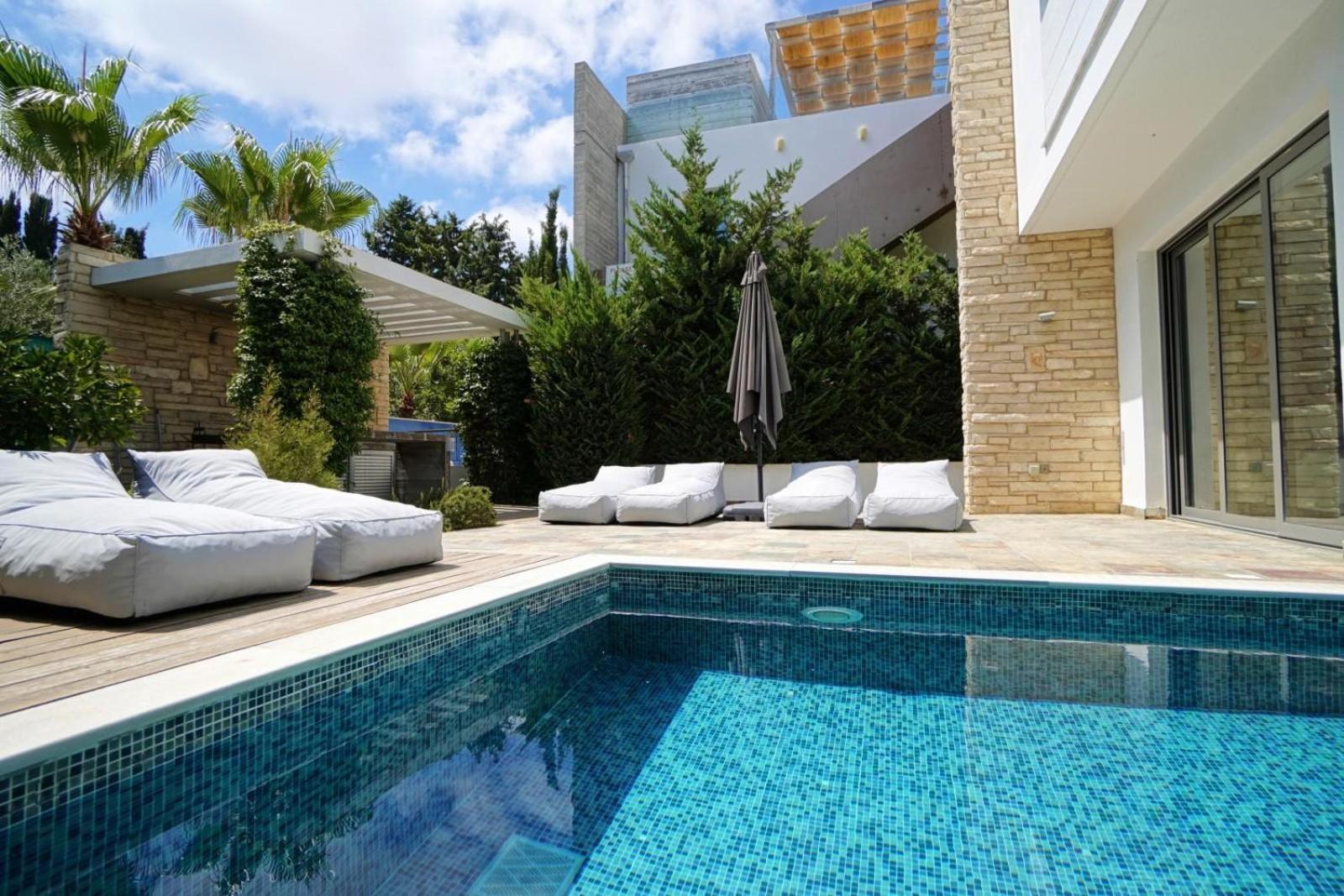 Downtown Villa 1 Paphos Exteriör bild